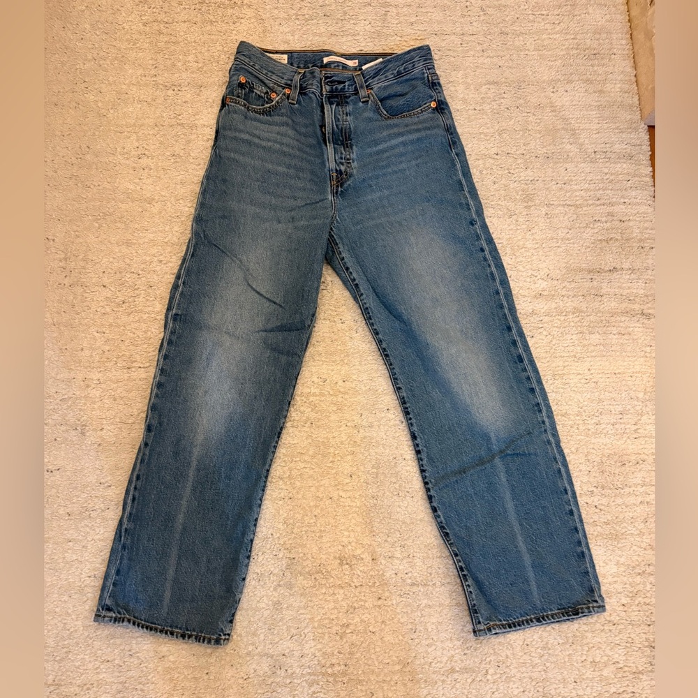 Levi’s Ribcage Straight Blue Jeans